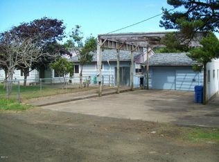 5579 SW Field Ave, Waldport, OR 97394