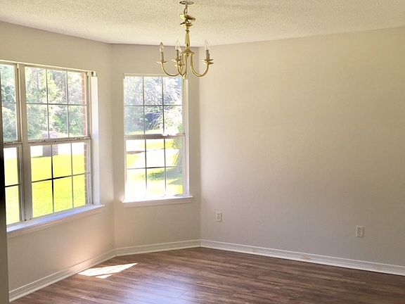 2nd image of 4266 Lancaster Dr