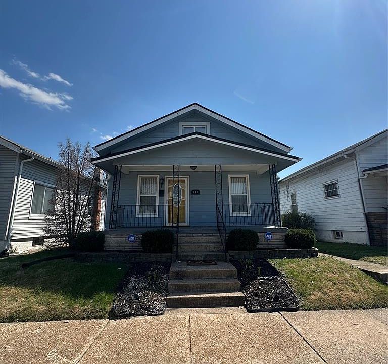 1st image of 748 Ponce Ave