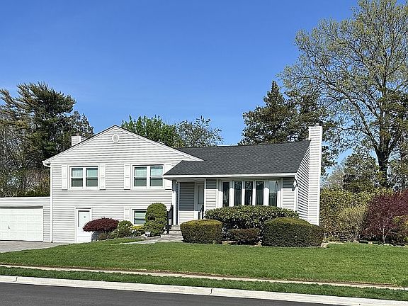 2nd image of 1 Chadwick Rd