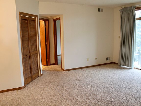 3rd image of 11015 Deblin Ln APT 2B