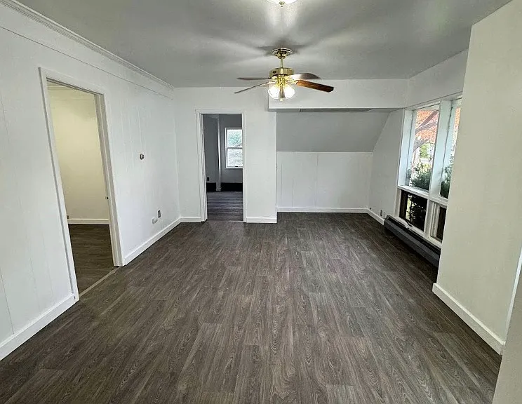 415 Washington Ave #1 — Photo 3