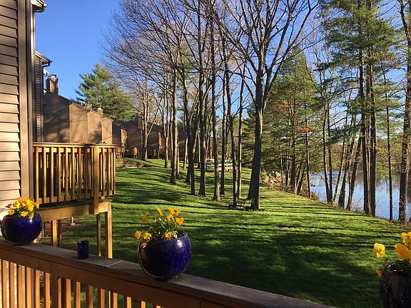 Neighbors hardly visible