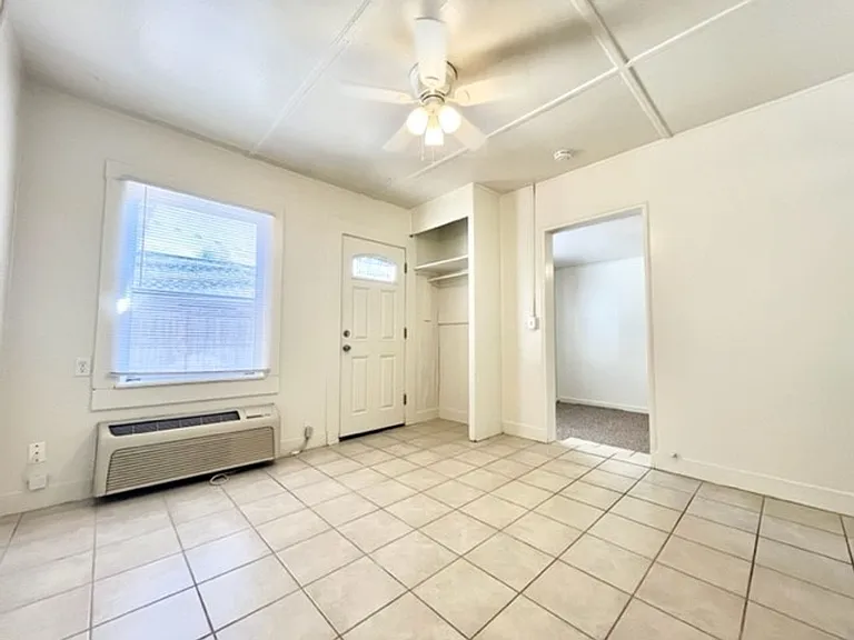 1519 Spruce Ave — Photo 3