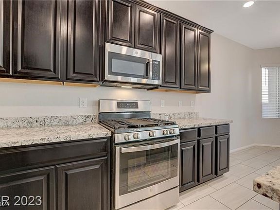 5th image of 10826 Henesco Bay St