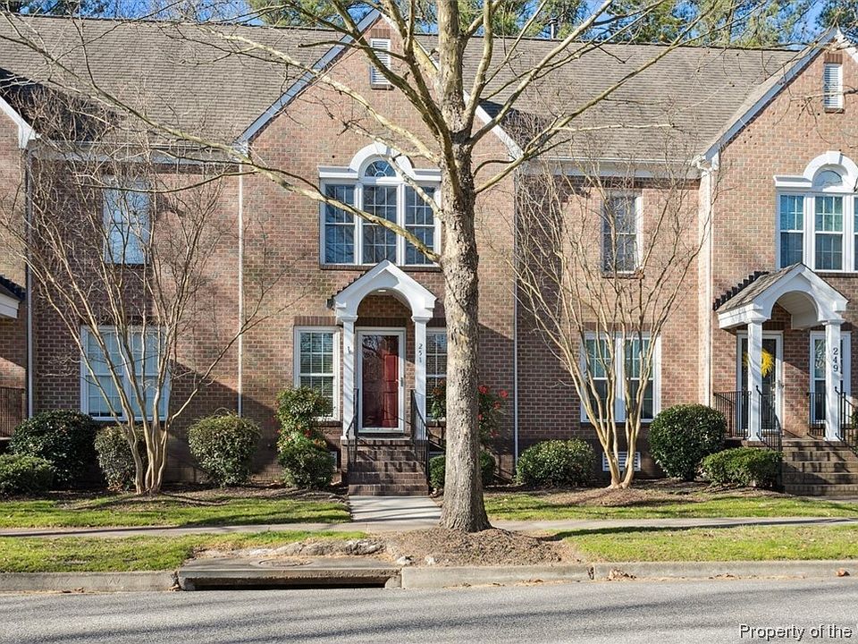 1st image of 251 Herman Melville Ave