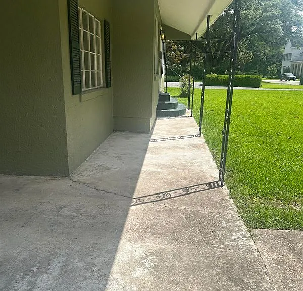 1240 Aberdeen Ave — Photo 17