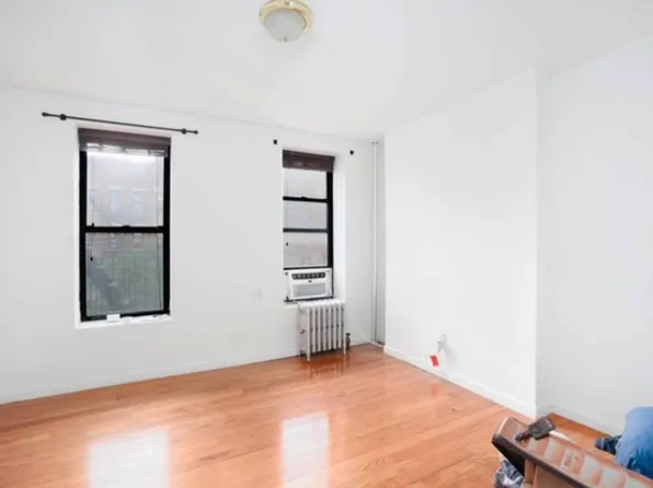 340 East 50th Street image 1 of 7