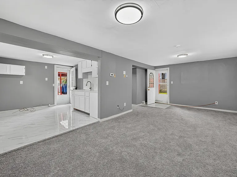 4401 Hipp St — Photo 8