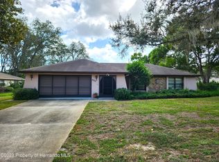 8272 Epic Ln, Spring Hill, FL 34608