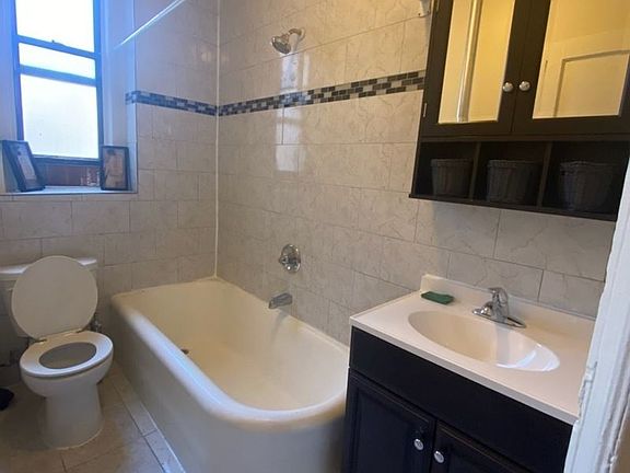 4th image of 446 Kingston Ave APT E8