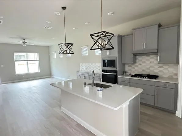 3005 Heights Blvd, Houston, TX 77063