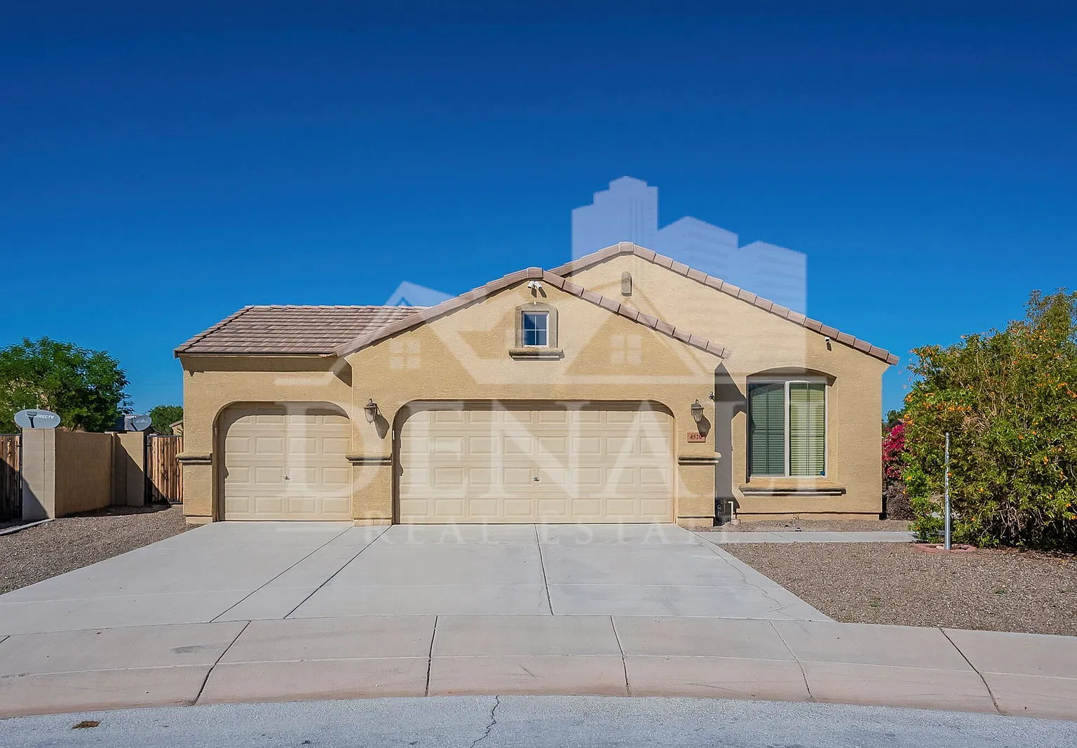 3 bed, 2.0 bath, 1870 sqft, $2,195 — Photo 2