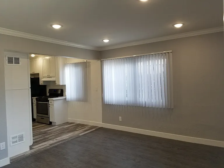 3463 W Florence Ave #4 — Photo 16