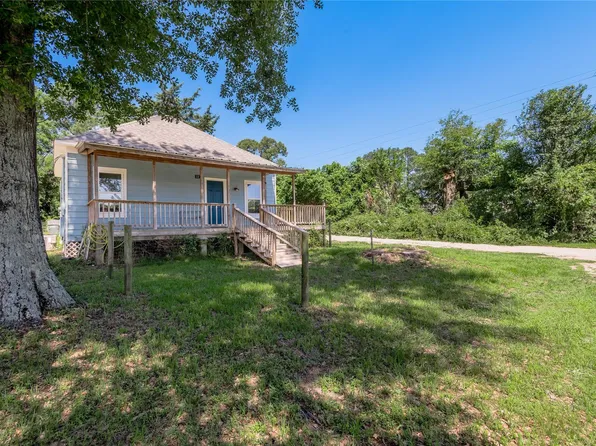3210 Elks Dr, Huntsville, TX 77340