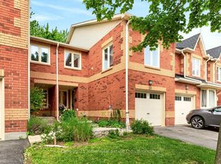 2006 Glenada Cres #19, Oakville, ON L6H 5R9
