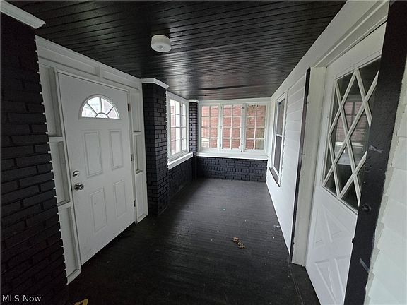 3rd image of 3036 E 111th St