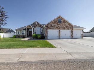 164 Park Ridge Dr, Roosevelt, UT 84066