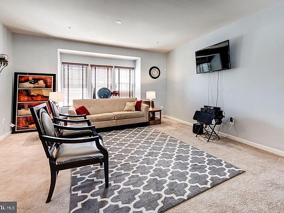 3rd image of 2121 Congresbury Pl