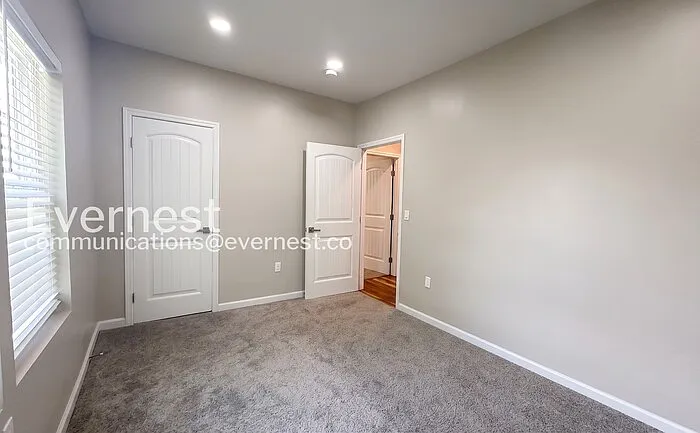 1738 31st St — Photo 12