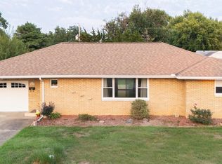 1606 N 4th St, Pekin, IL 61554