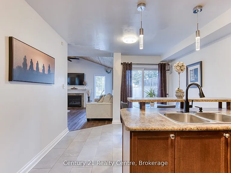 45 Hatch St E — Photo 14