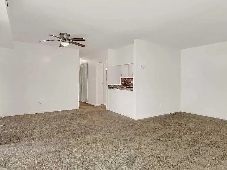 204 Cork Ln #T1 — Photo 7