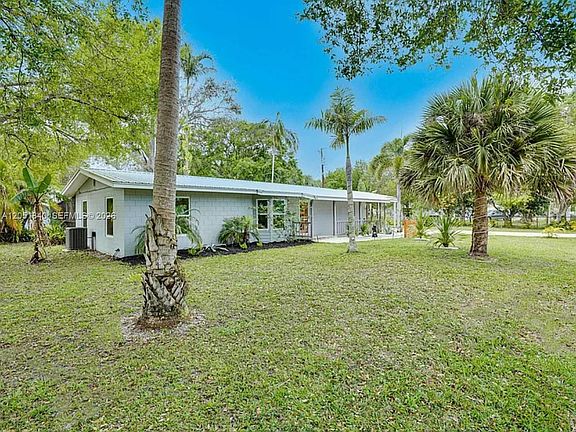 5th image of 449 Gokchoff Rd