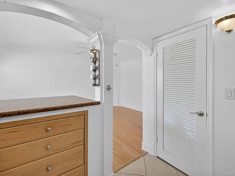 901 NE 3rd St #205 — Photo 13