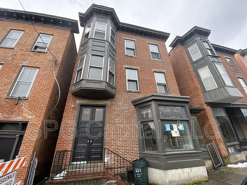 1st image of 120 Lincoln Way W #2