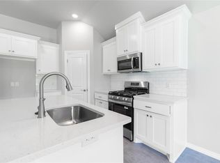 3133 Grapevine St, Edmond, OK 73034