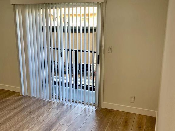 Large Bedroom with Balcony