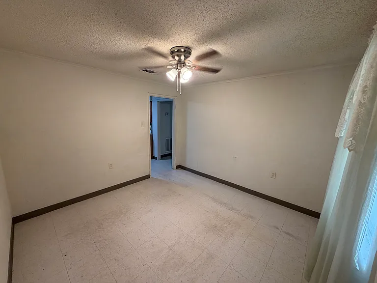 113 Kimble St #B — Photo 4