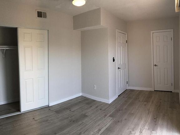 4th image of 1409 Superior Ave APT A