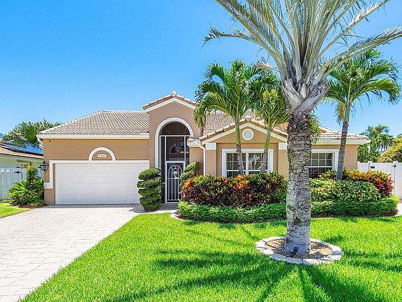 3rd image of 1046 Siena Oaks Circle E