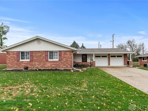 1218 Peidmont Dr, Fairborn, OH 45324