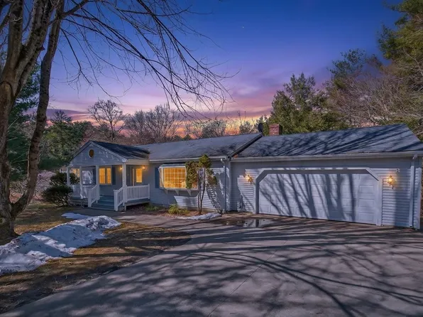 532 Hill St, Raynham, MA 02767