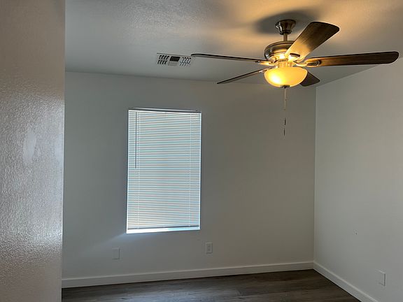 3rd image of 1426 E Romley Rd