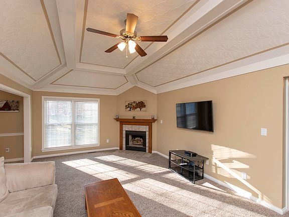 3rd image of 1091 Mill Brook Cir