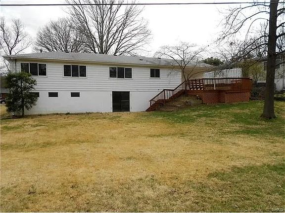 4th image of 1049 Orchard Lakes Dr