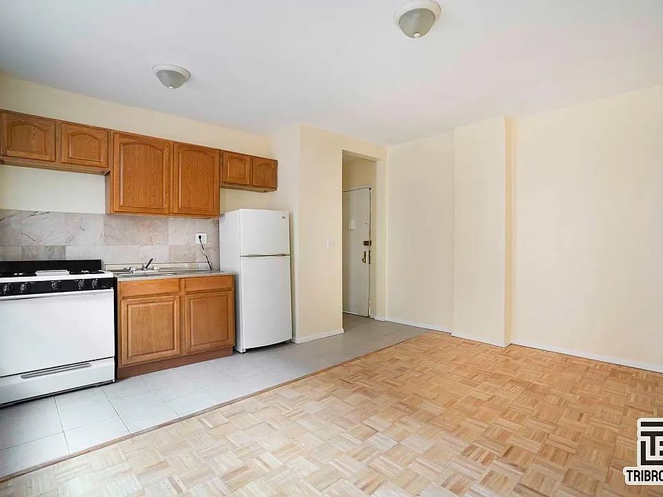1st image of 2515 Olinville Ave APT 3A