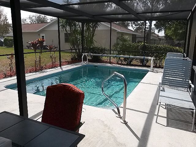 Excellent Caged Pool!