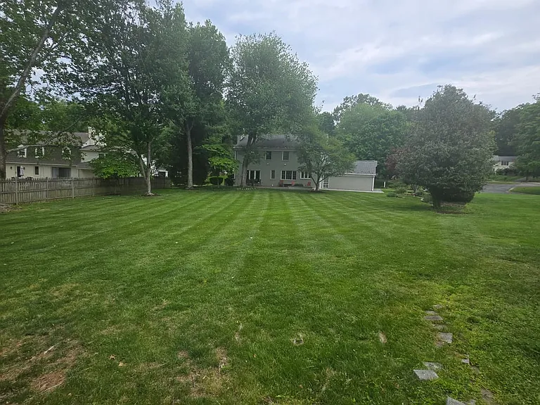 6720 Newbold Dr — Photo 32