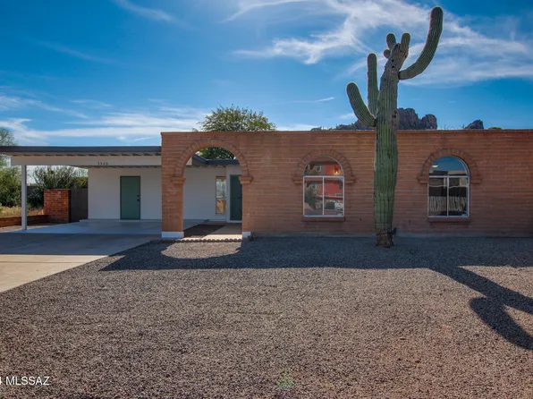 5520 S Holladay Pl, Tucson, AZ 85746