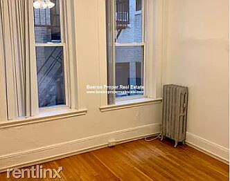 26 Hemenway St. #3 Boston - Fenway Unit Photo 5