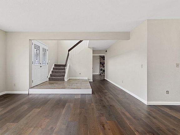 5th image of 4673 Fairway Drive