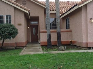 339 N Santa Ana St, Los Banos, CA 93635