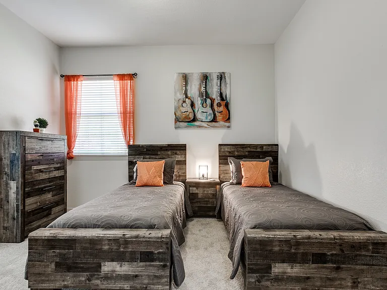 2905 Oak Tree Dr — Photo 13