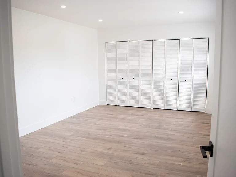 4706 SW 67th Ave #M3 — Photo 13
