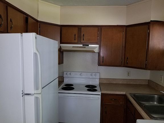 2nd image of 133 Highlander Dr #A